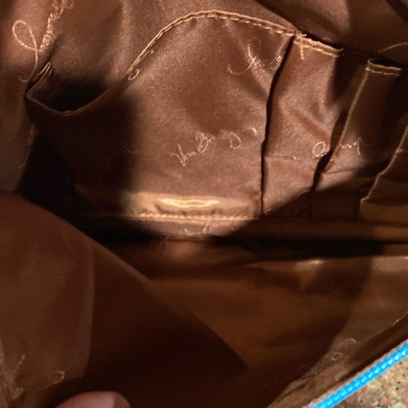 ***CLEARANCE SALE**  NWT VERA BRADLEY LIGHTEN UP SLIM CROSSBODY BAG - Picture 5 of 8